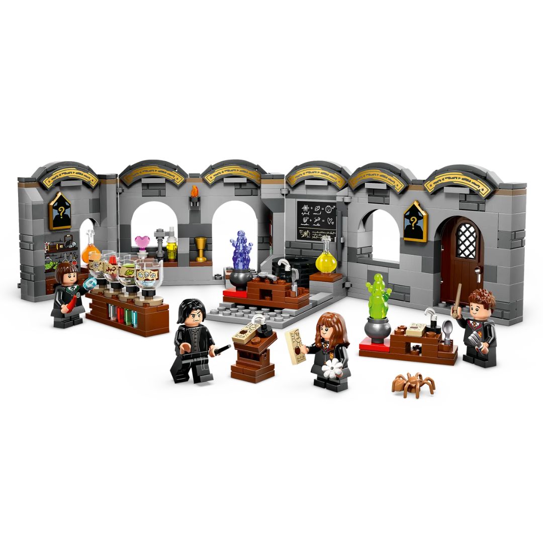 Harry Potter Hogwarts Castle: Potions Class by Lego -Lego - India - www.superherotoystore.com