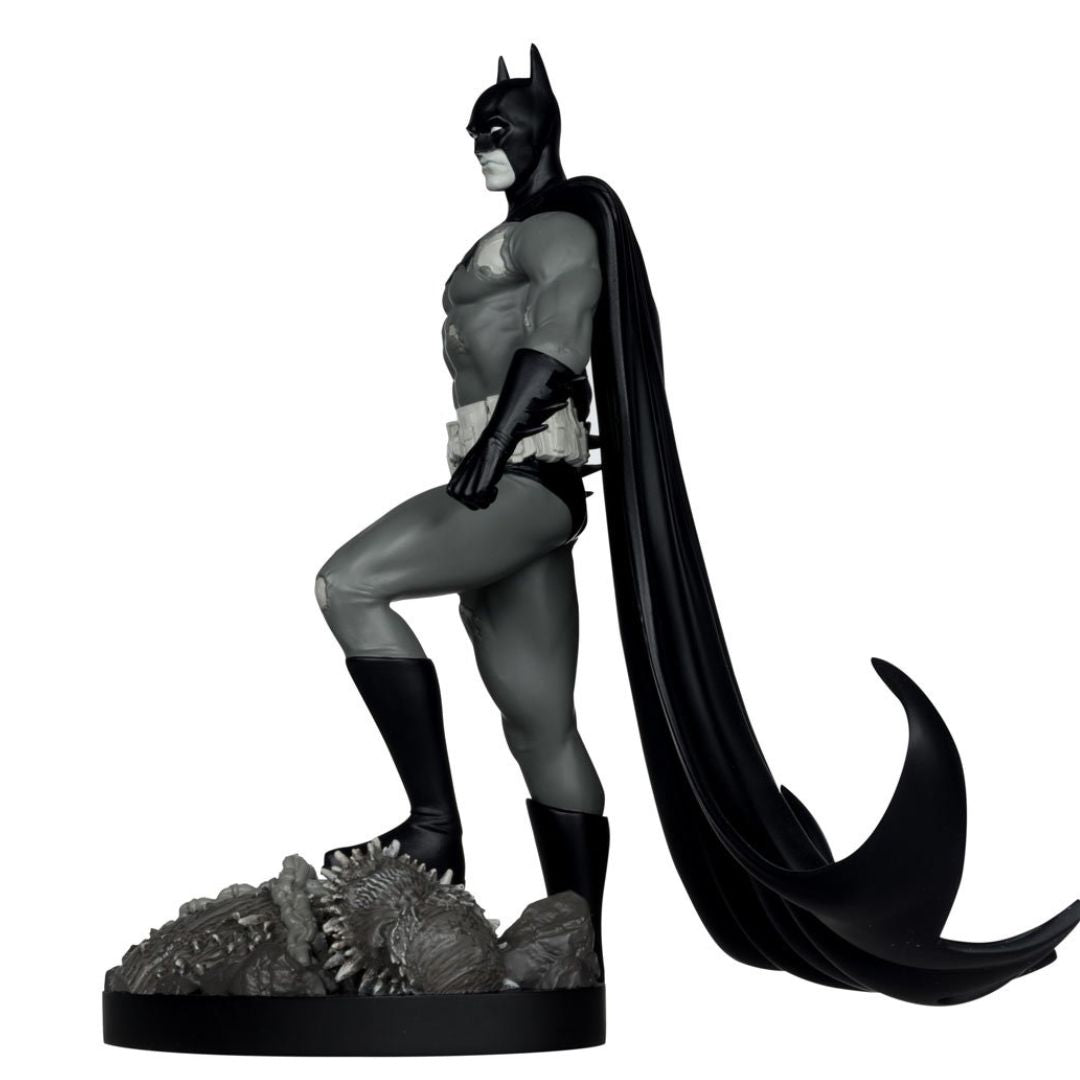 Batman By Bjorn Barends Batman Black And White Statue By Mcfarlane Toys -McFarlane Toys - India - www.superherotoystore.com