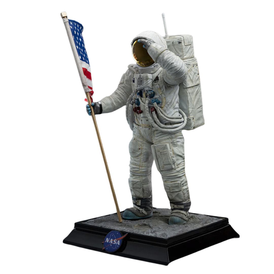 Apollo 11 Astronaut Statue By Iron Studios -Iron Studios - India - www.superherotoystore.com