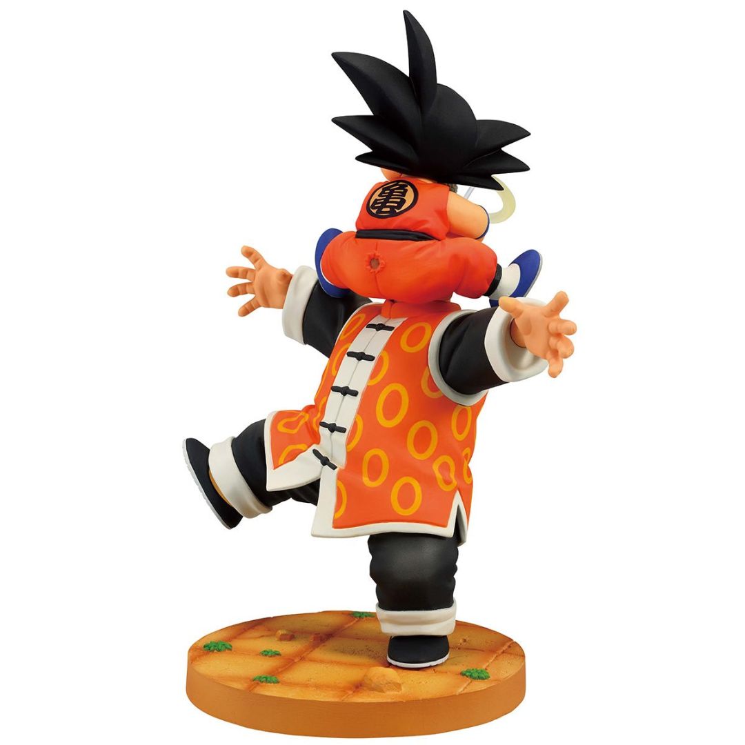 Dragon Ball Son Goku And Grandpa Son Gohan Dragon History Ii Revible Moment Statue By Bandai -Bandai - India - www.superherotoystore.com