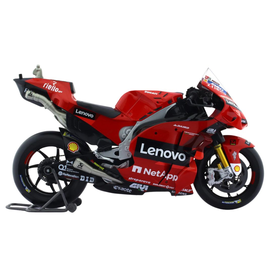 Ducati Lenovo team 2022 1:24 Scale Die-Cast bike by Bburago -Bburago - India - www.superherotoystore.com