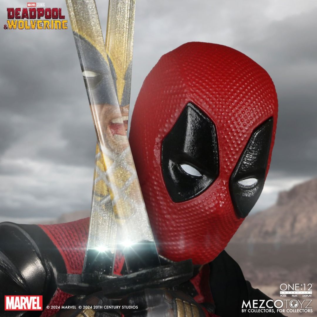 Deadpool & Wolverine: Deadpool Deluxe Edition By Mezco Toys -Mezco Toys - India - www.superherotoystore.com