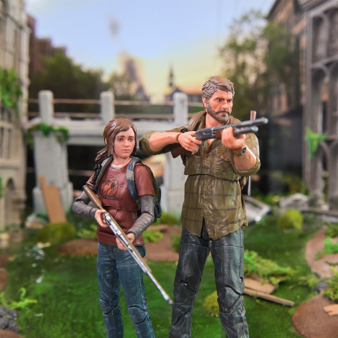 The Last Of Us Shapes Collection Joel And Ellie Action Figure 2-Pack By Spin Master -Spin Master - India - www.superherotoystore.com