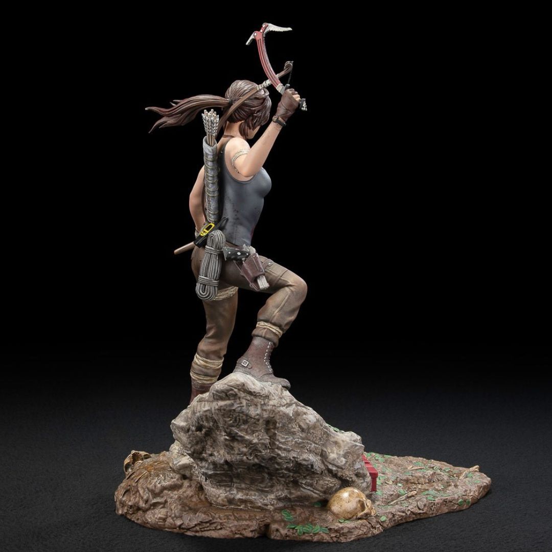 Tomb Raider Lara Croft Survivor Era Pvc Statue By Dark Horse Comics -Dark Horse - India - www.superherotoystore.com