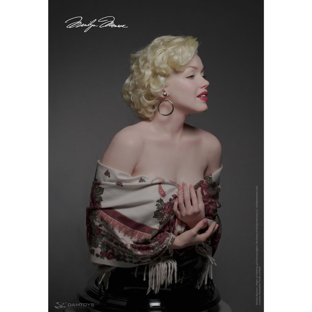 Marilyn Monroe Life-Size Bust -Sideshow Collectibles - India - www.superherotoystore.com