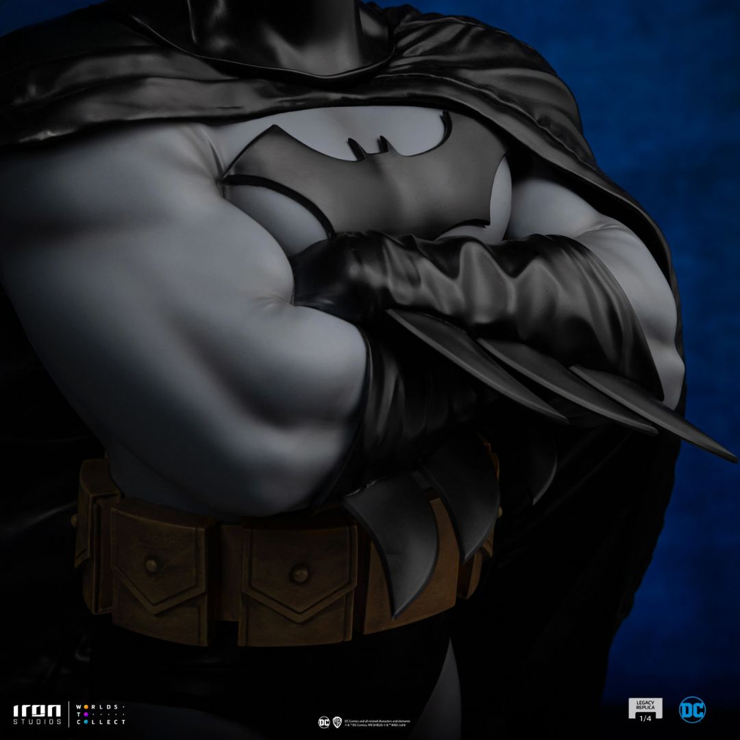 Batman Dc Trinity Legacy Replica Statue By Iron Studios -Iron Studios - India - www.superherotoystore.com