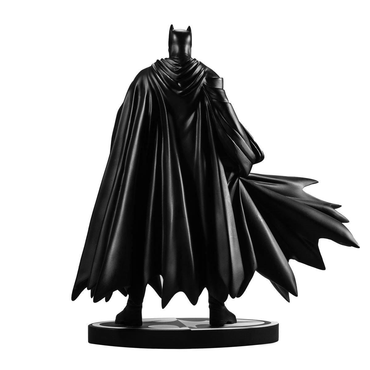 Batman Black & White by Lee Weeks Resin Statue by McFarlane Toys