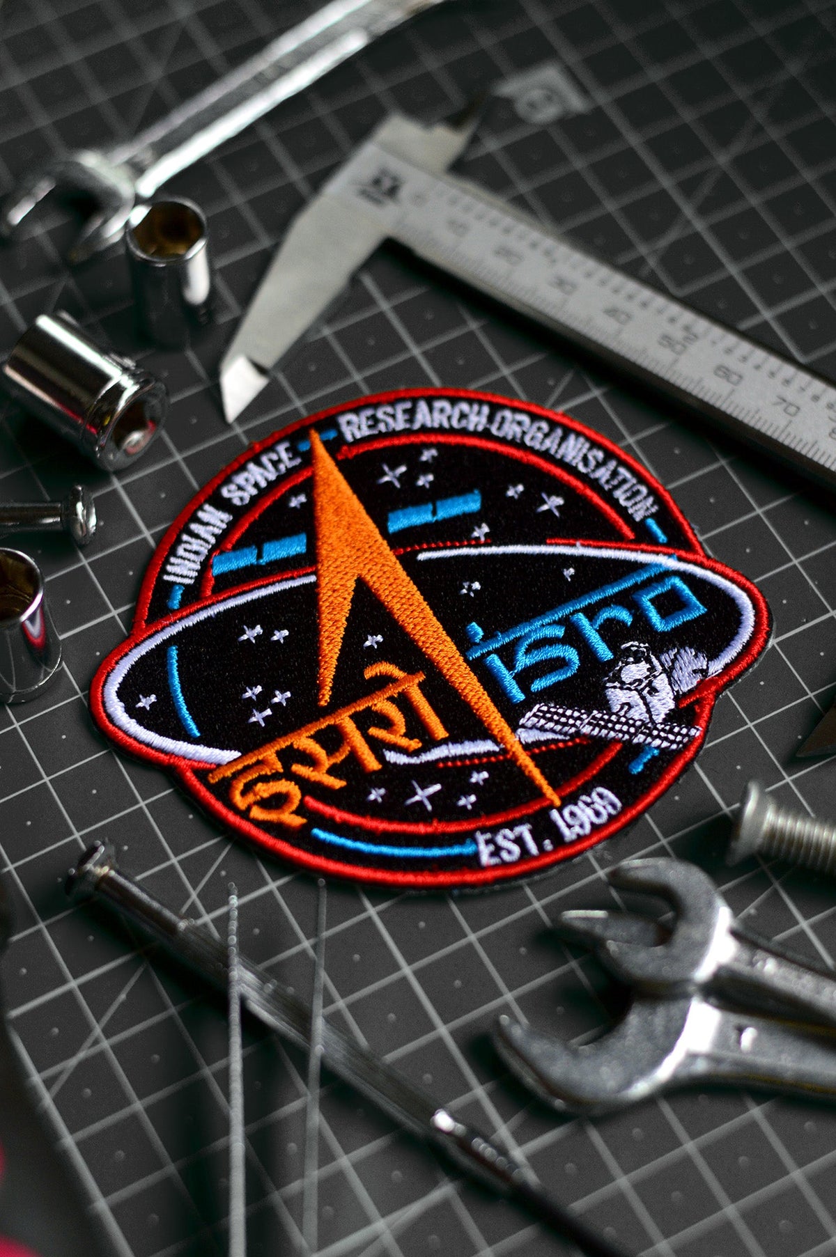 ISRO Classic 1969 Round Iron On Badge -A47 - India - www.superherotoystore.com