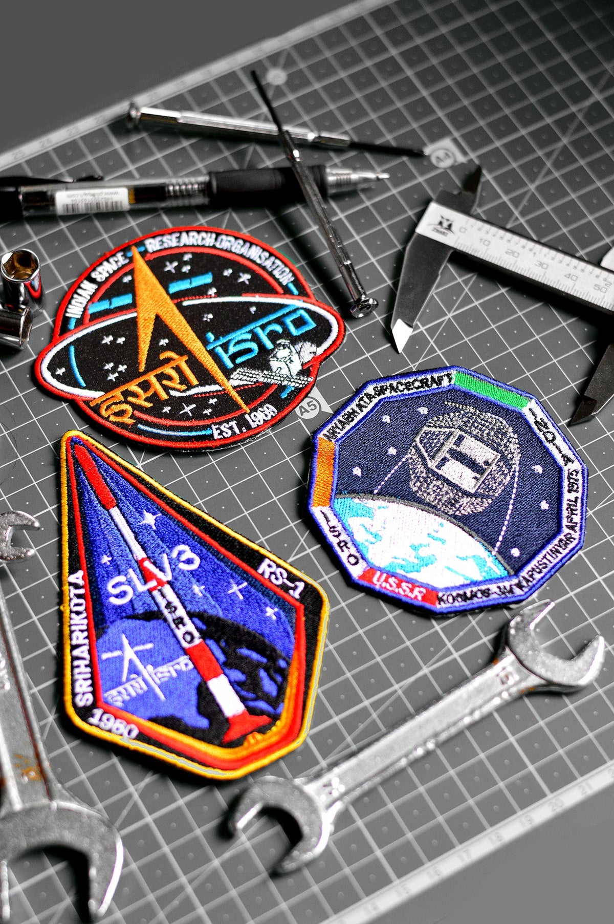 ISRO Classic Round Logo, SLV 3 and Aryabhatta Space Craft Iron On Badge - Pack of 3 -A47 - India - www.superherotoystore.com