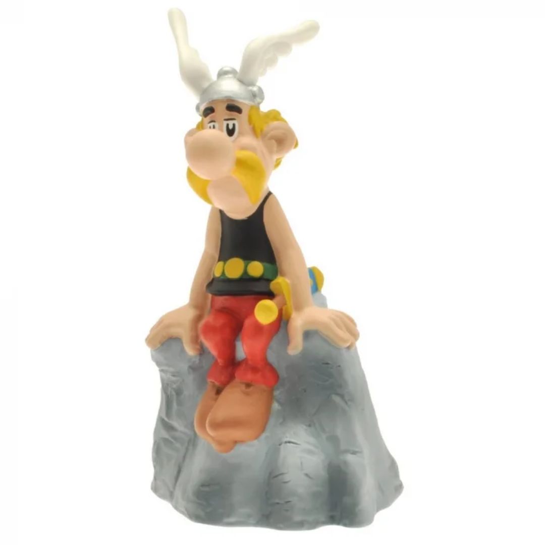 Asterix Sitting On A Rock Statue By Plastoy -Plastoy - India - www.superherotoystore.com