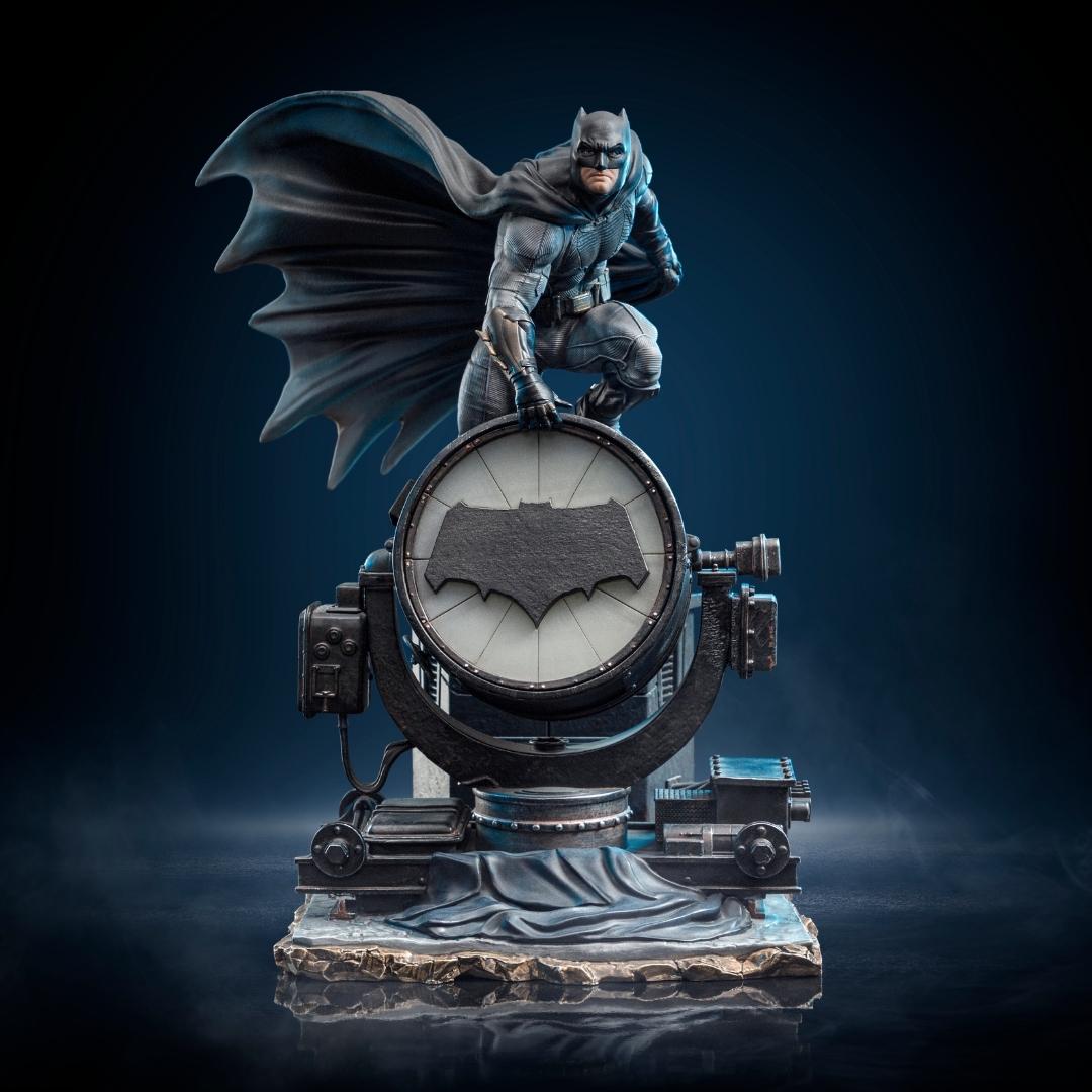 Snyder Cut Batman and Bat-Signal 1/10th Scale Statue by Iron Studios