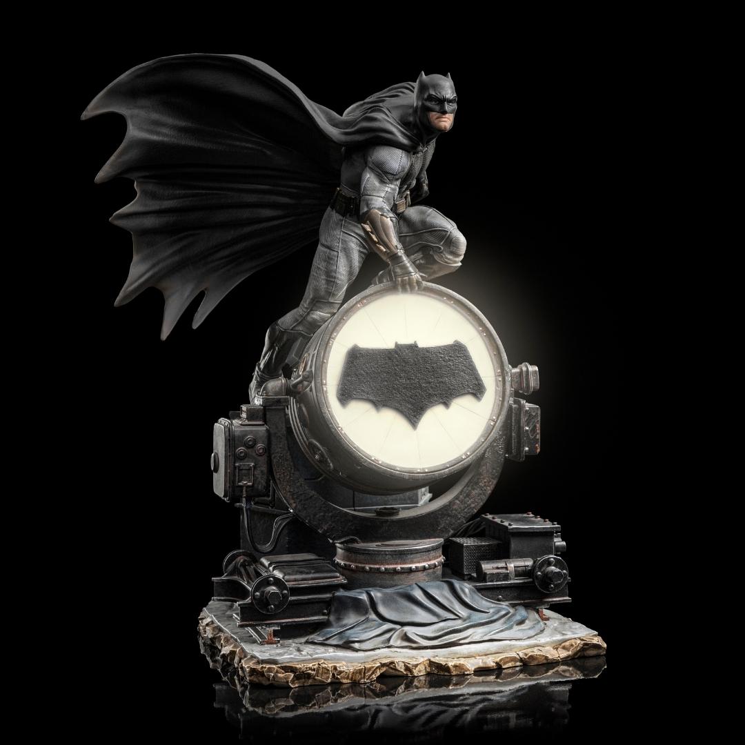 Snyder Cut Batman and Bat-Signal 1/10th Scale Statue by Iron Studios