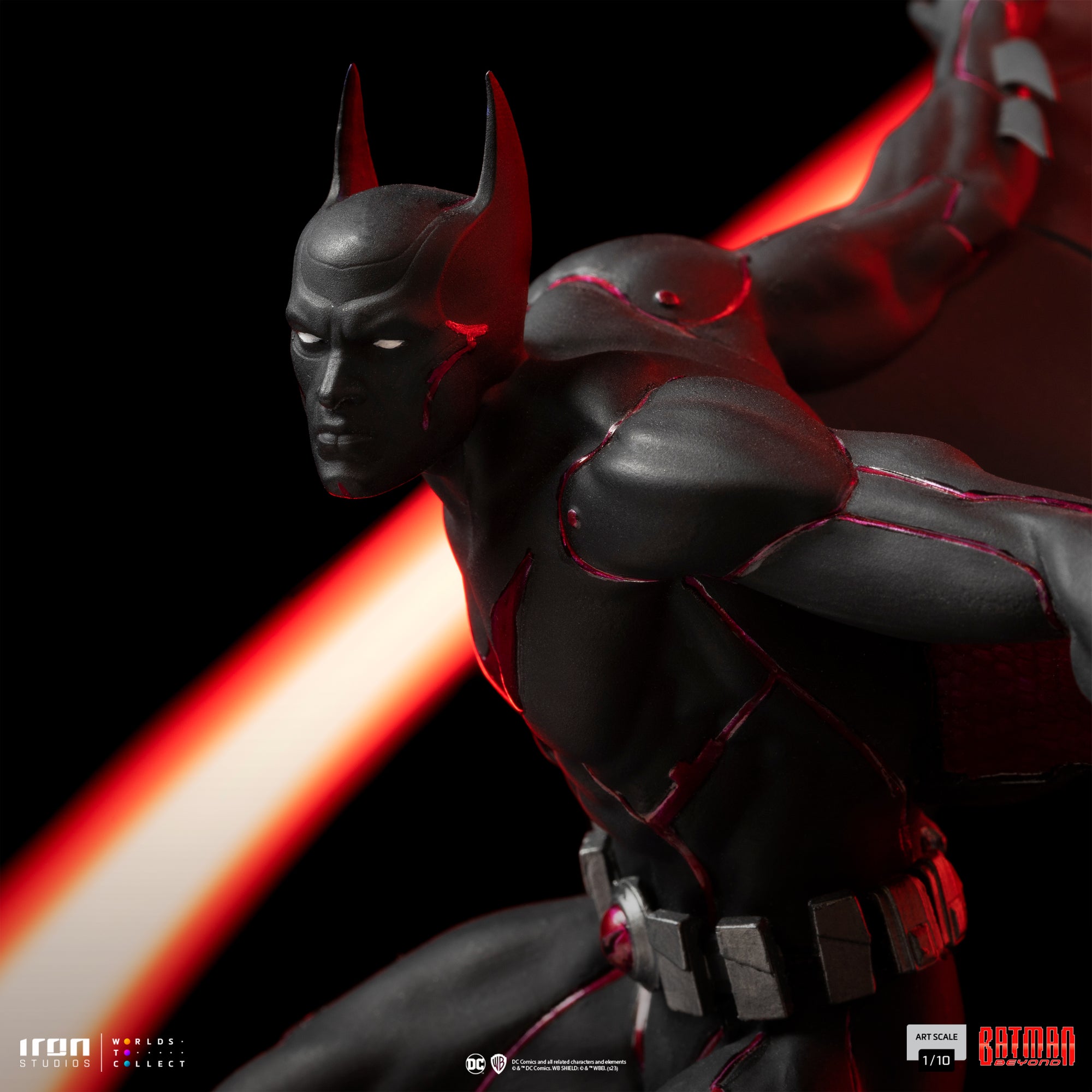 Batman Beyond 1/10 Art Scale Statue by Iron Studios -Iron Studios - India - www.superherotoystore.com