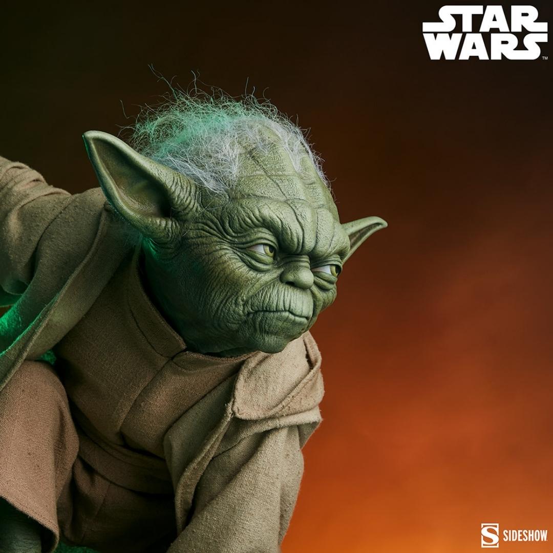 Yoda legendary shop scale figure