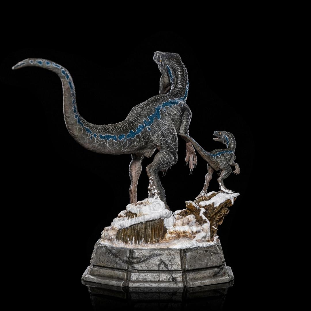 Blue and Beta Jurassic World Dominion Deluxe Art Scale 1/10 Statue by Iron Studios -Iron Studios - India - www.superherotoystore.com