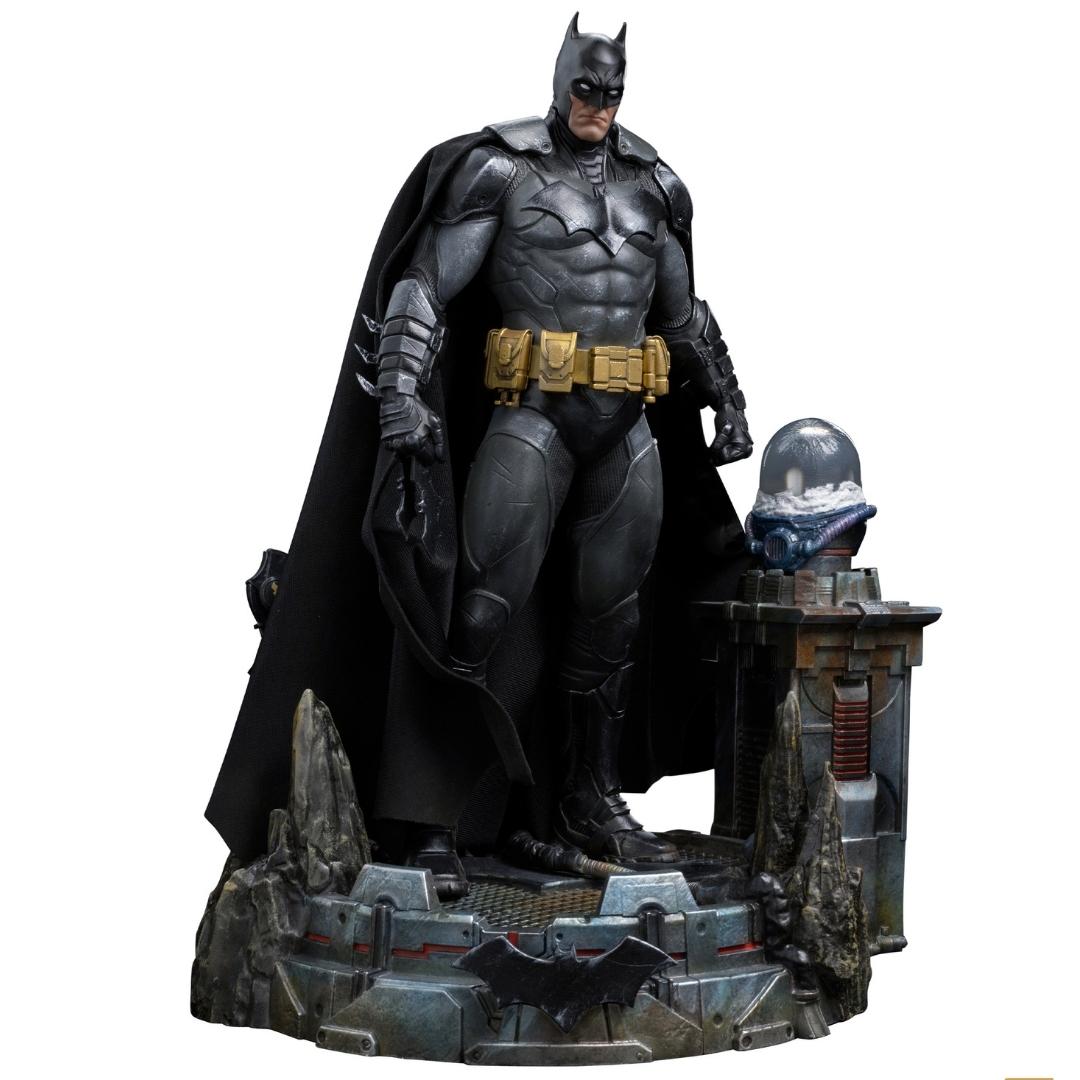 Batman Unleashed DC Comics Deluxe Scale 1/10 Statue by Iron Studios